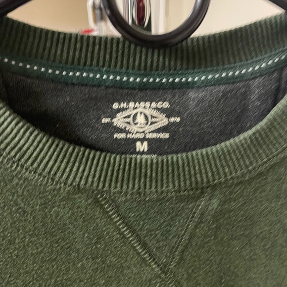 Men’s G.H bass and co sweatshirt green size medium - Picture 2 of 4